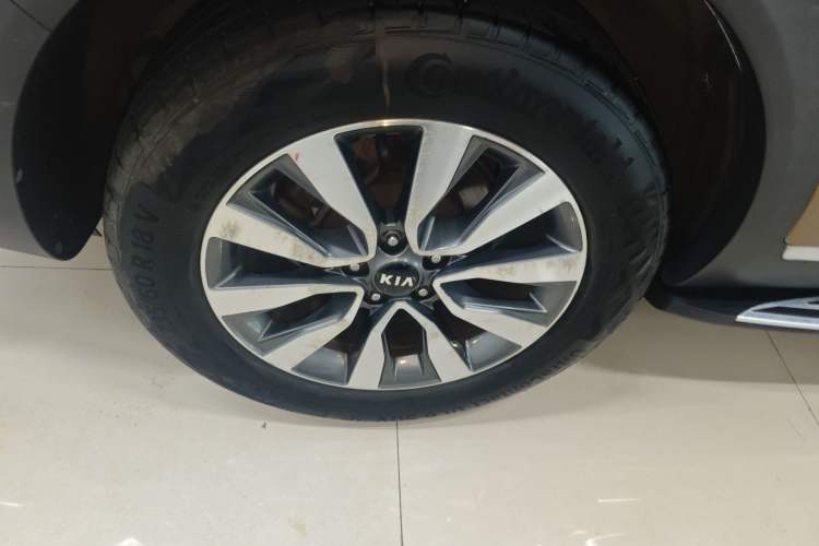 Used Kia KX7 2017 2.0T Automatic Two-Wheel Drive GLS 7-Seater Exterior 8
