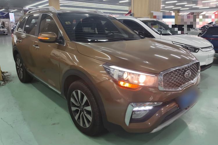 Used Kia KX7 2017 2.0T Automatic Two-Wheel Drive GLS 7-Seater Front Right 45 Deg