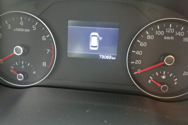 Used Kia KX7 2017 2.0T Automatic Two-Wheel Drive GL 7-Seater Instrument Cluster