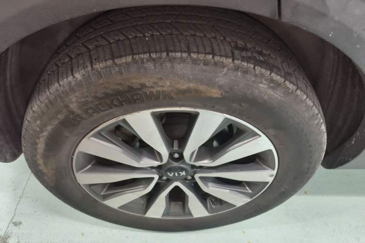 Used Kia KX7 2017 2.0T Automatic Two-Wheel Drive GLS 7-Seater Right Rear Wheel Hub
