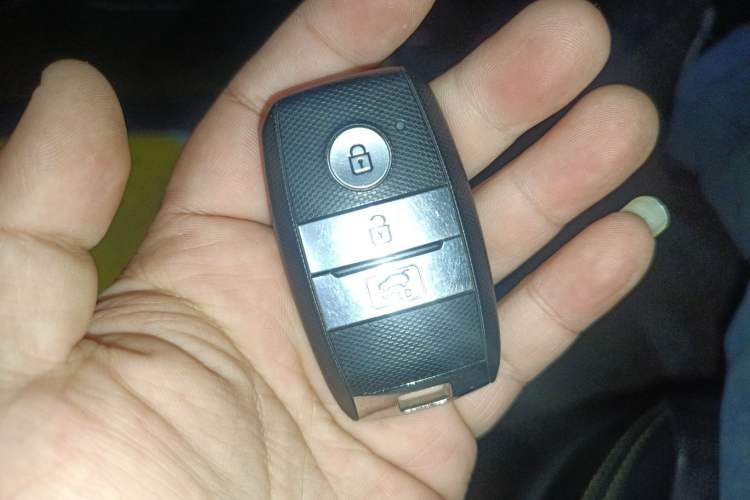 Used Kia KX7 2020 2.0T Automatic Two-Wheel Drive GLS 7-Seater Vehicle Key