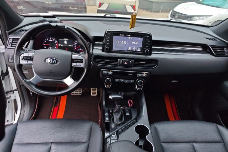 Used Kia KX7 2020 2.0T Automatic Two-Wheel Drive GLS 7-Seater Center Console