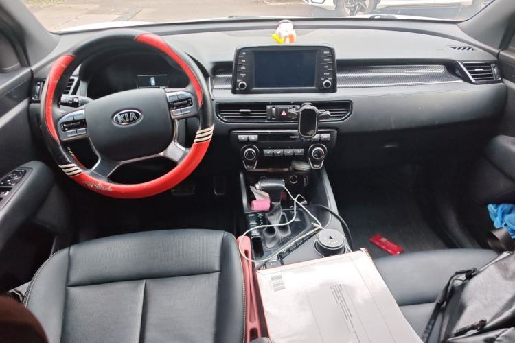 Used Kia KX7 2020 2.0T Automatic Two-Wheel Drive GLS 7-Seater Center Console