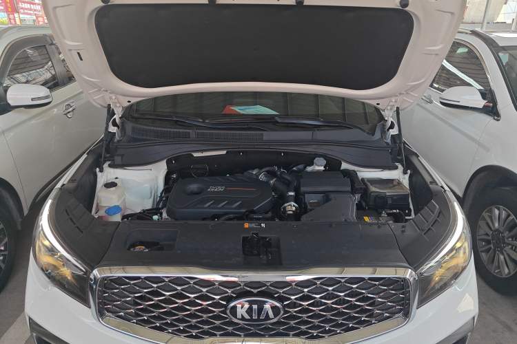 Used Kia KX7 2020 2.0T Automatic Two-Wheel Drive GLS 7-Seater Engine Bay