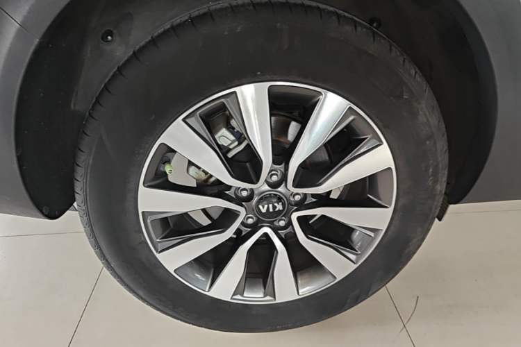 Used Kia KX7 2020 2.0T Automatic Two-Wheel Drive GLS 7-Seater Exterior 2