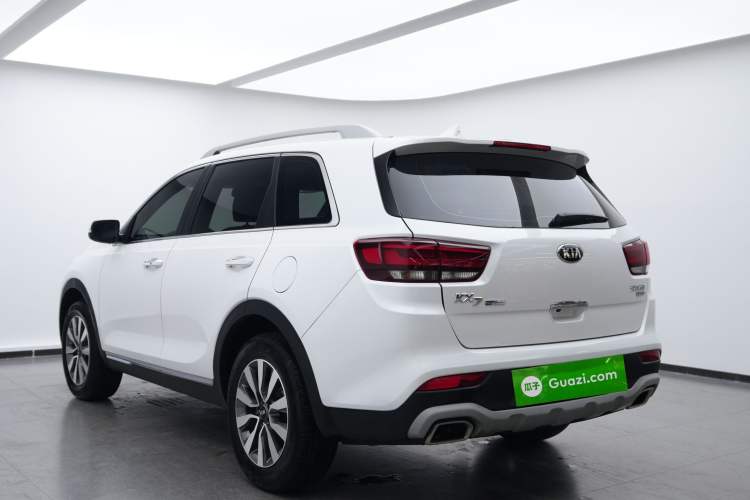 Used Kia KX7 2020 2.0T Automatic Two-Wheel Drive GLS 7-Seater Exterior 5