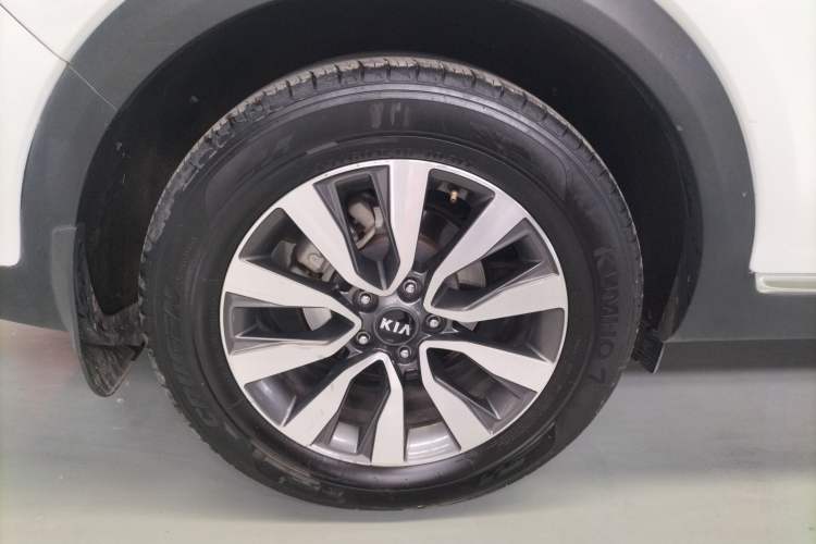Used Kia KX7 2020 2.0T Automatic Two-Wheel Drive GLS 7-Seater Exterior 5