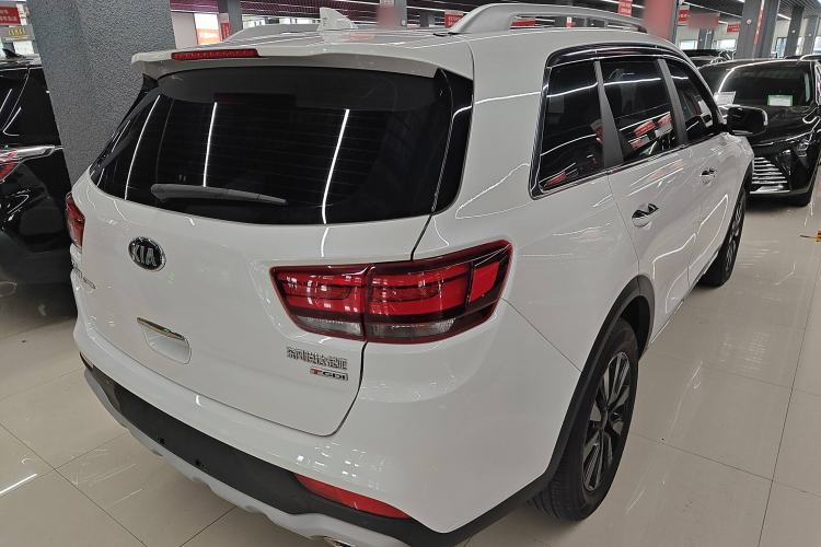 Used Kia KX7 2020 2.0T Automatic Two-Wheel Drive GLS 7-Seater Exterior 5