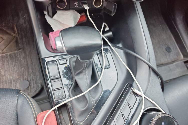 Used Kia KX7 2020 2.0T Automatic Two-Wheel Drive GLS 7-Seater Gear Lever