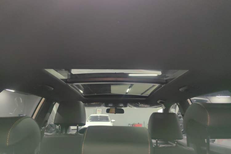 Used Kia KX7 2020 2.0T Automatic Two-Wheel Drive GLS 7-Seater Headliner