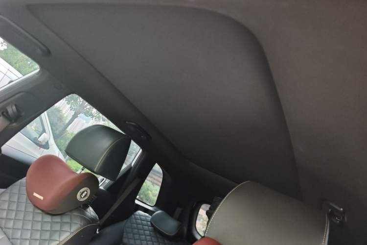 Used Kia KX7 2020 2.0T Automatic Two-Wheel Drive GLS 7-Seater Headliner