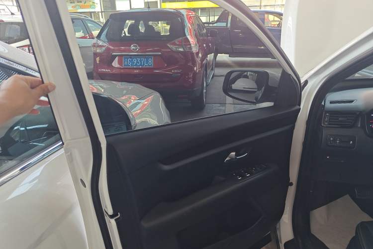Used Kia KX7 2020 2.0T Automatic Two-Wheel Drive GLS 7-Seater Left Front Door Interior