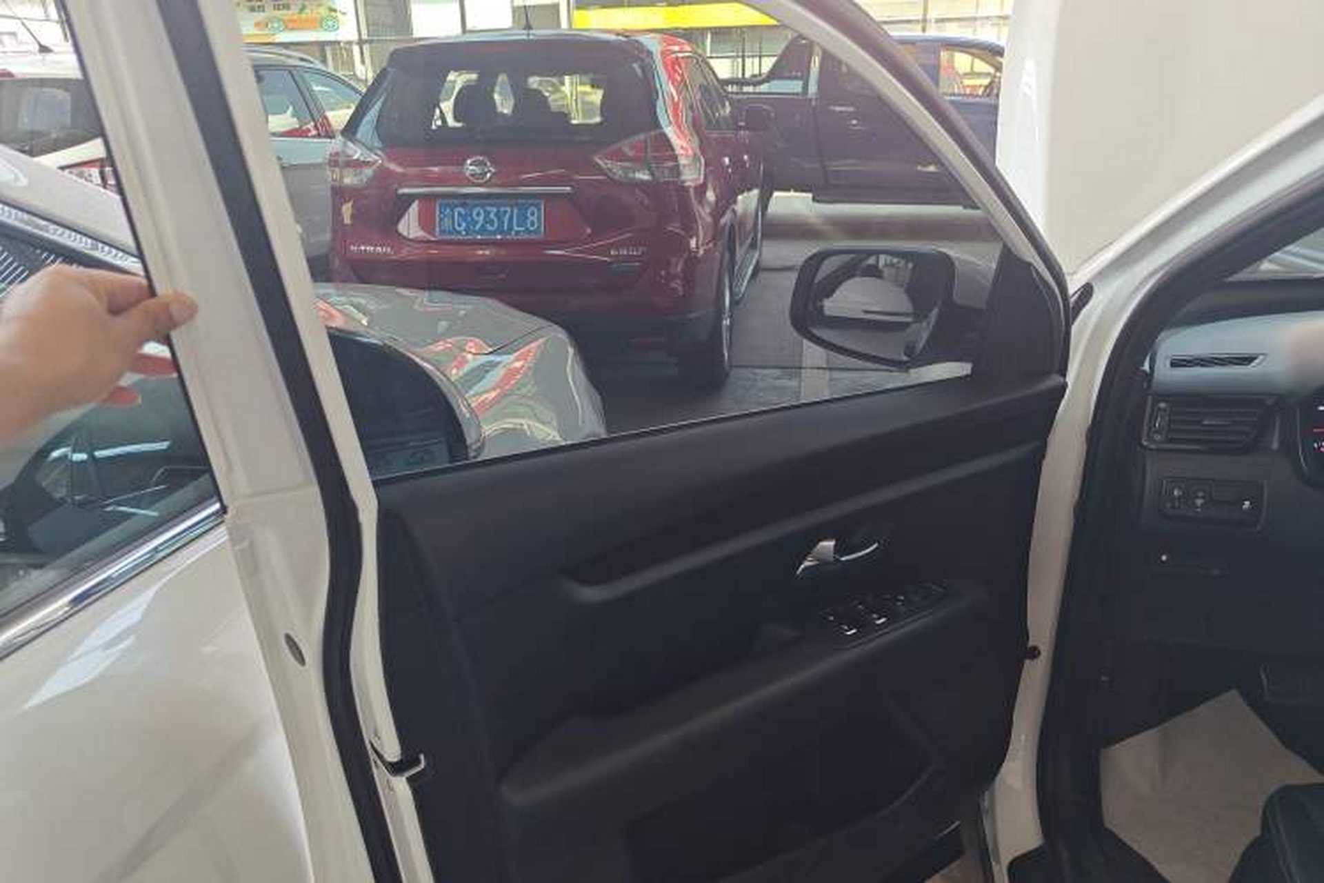 Used Kia KX7 2020 2.0T Automatic Two-Wheel Drive GLS 7-Seater Left Front Door Interior