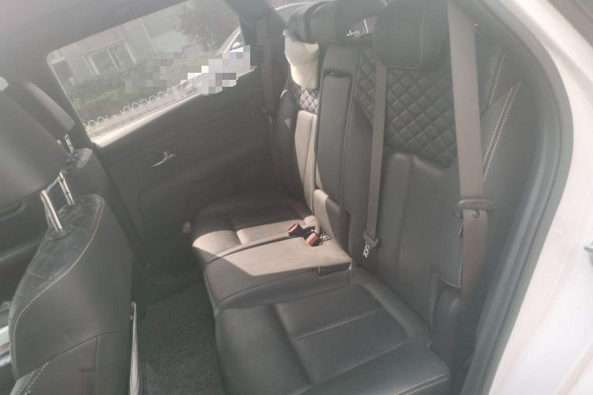 Used Kia KX7 2020 2.0T Automatic Two-Wheel Drive GLS 7-Seater Left Rear Seat