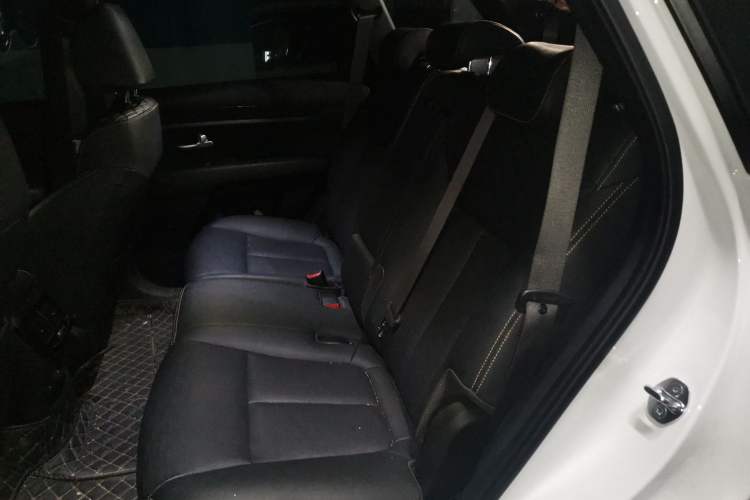 Used Kia KX7 2020 2.0T Automatic Two-Wheel Drive GLS 7-Seater Left Rear Seat