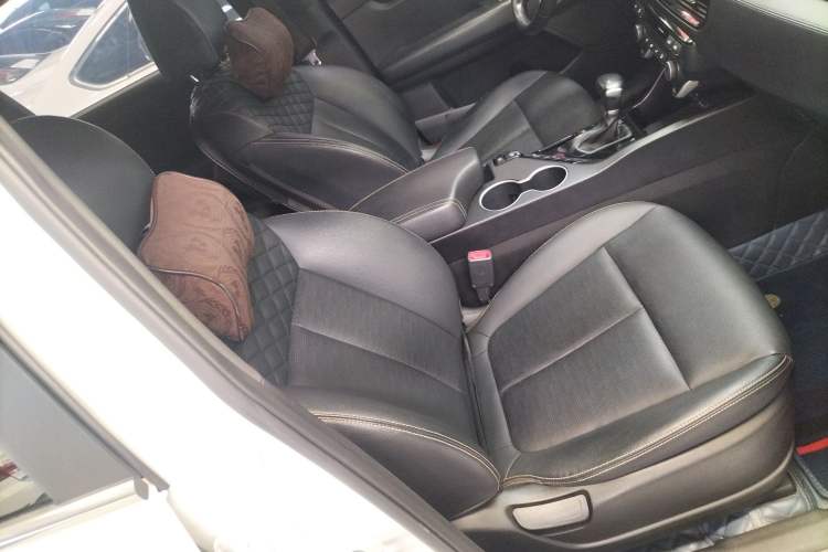 Used Kia KX7 2020 2.0T Automatic Two-Wheel Drive GLS 7-Seater Right Front Seat