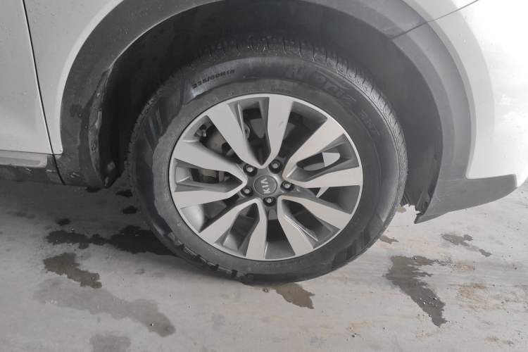 Used Kia KX7 2020 2.0T Automatic Two-Wheel Drive GLS 7-Seater Right Front Wheel Hub