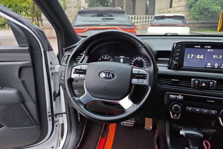 Used Kia KX7 2020 2.0T Automatic Two-Wheel Drive GLS 7-Seater Steering Wheel