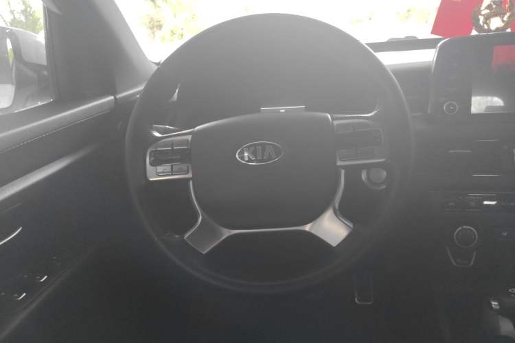 Used Kia KX7 2020 2.0T Automatic Two-Wheel Drive GLS 7-Seater Steering Wheel