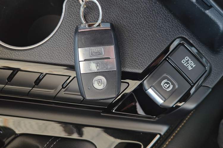 Used Kia KX7 2020 2.0T Automatic Two-Wheel Drive GLS 7-Seater Vehicle Key