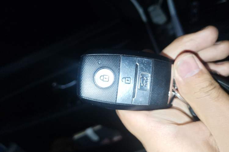Used Kia KX7 2020 2.0T Automatic Two-Wheel Drive GLS 7-Seater Vehicle Key