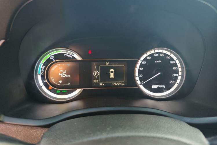 Used Kia Niro 2017 1.6L Luxury Edition Instrument Cluster