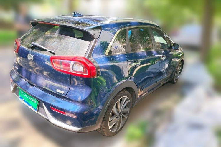 Used Kia Niro 2017 1.6L Luxury Edition Rear Right 45 Deg
