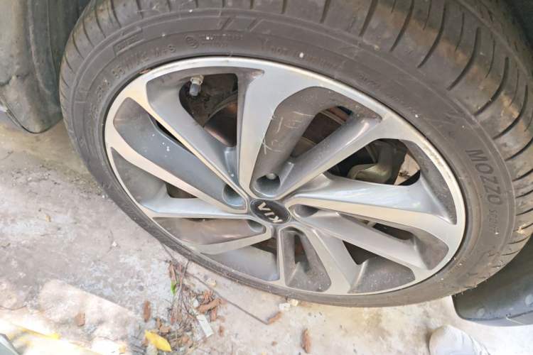 Used Kia Niro 2017 1.6L Luxury Edition Right Front Wheel Hub