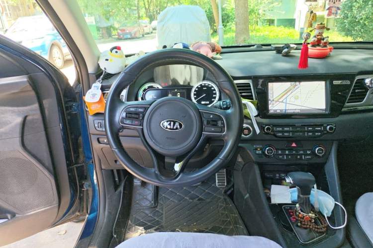 Used Kia Niro 2017 1.6L Luxury Edition Steering Wheel