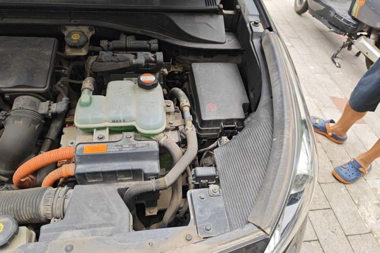 Used Kia Niro 2017 1.6L Luxury Edition Engine Bay Left
