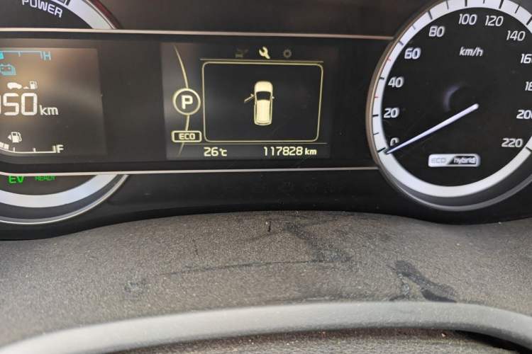 Used Kia Niro 2017 1.6L Luxury Edition Odometer Close Up