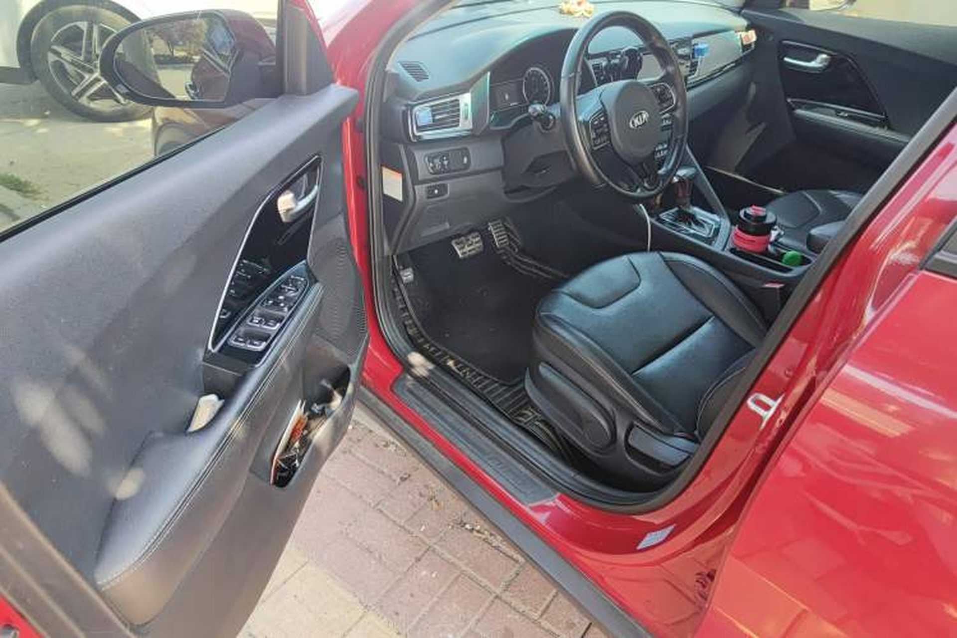 Used Kia Niro 2017 1.6L Luxury Edition Driver Seat