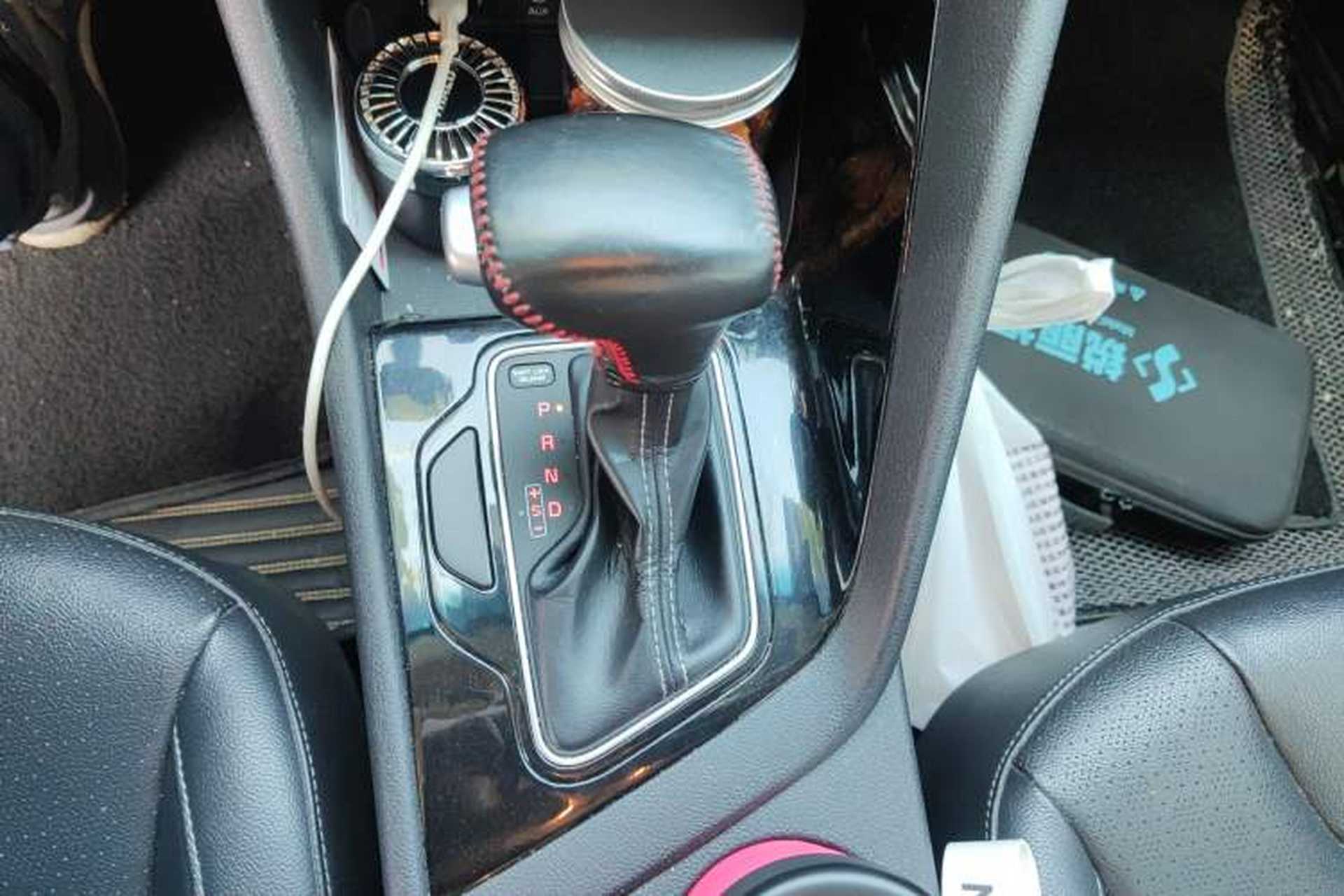Used Kia Niro 2017 1.6L Luxury Edition Gear Lever