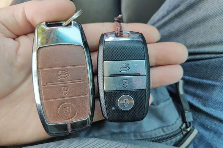 Used Kia Niro 2017 1.6L Luxury Edition Vehicle Key