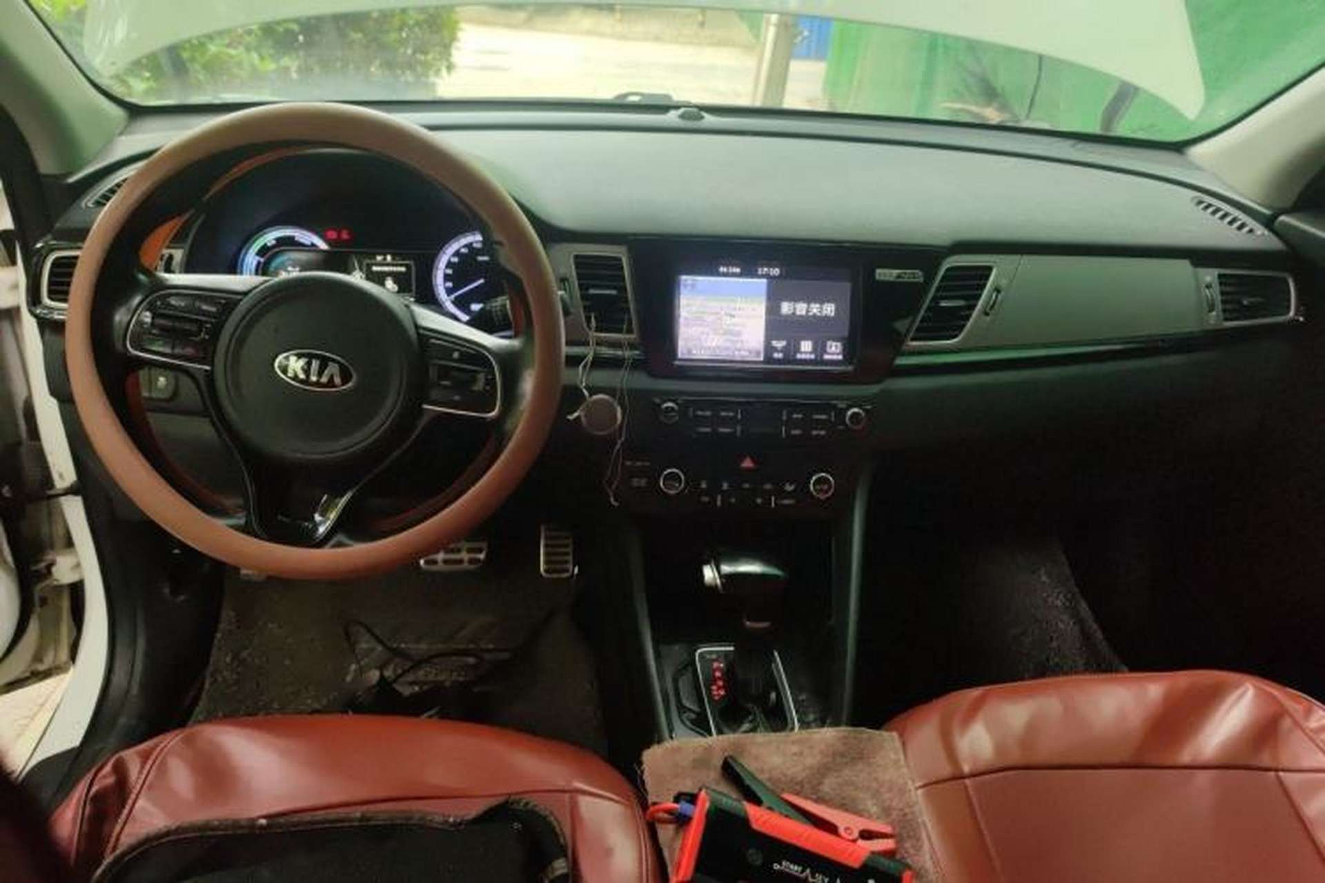 Used Kia Niro 2017 1.6L Luxury Edition Center Console