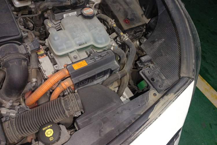 Used Kia Niro 2017 1.6L Luxury Edition Engine Bay Left