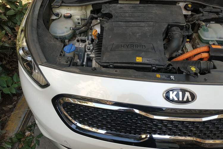Used Kia Niro 2017 1.6L Standard Edition Engine Bay Right