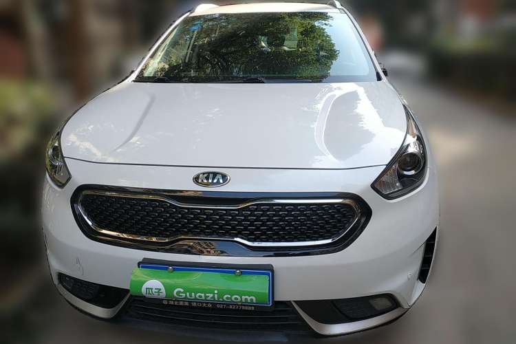 Used Kia Niro 2017 1.6L Standard Edition Front