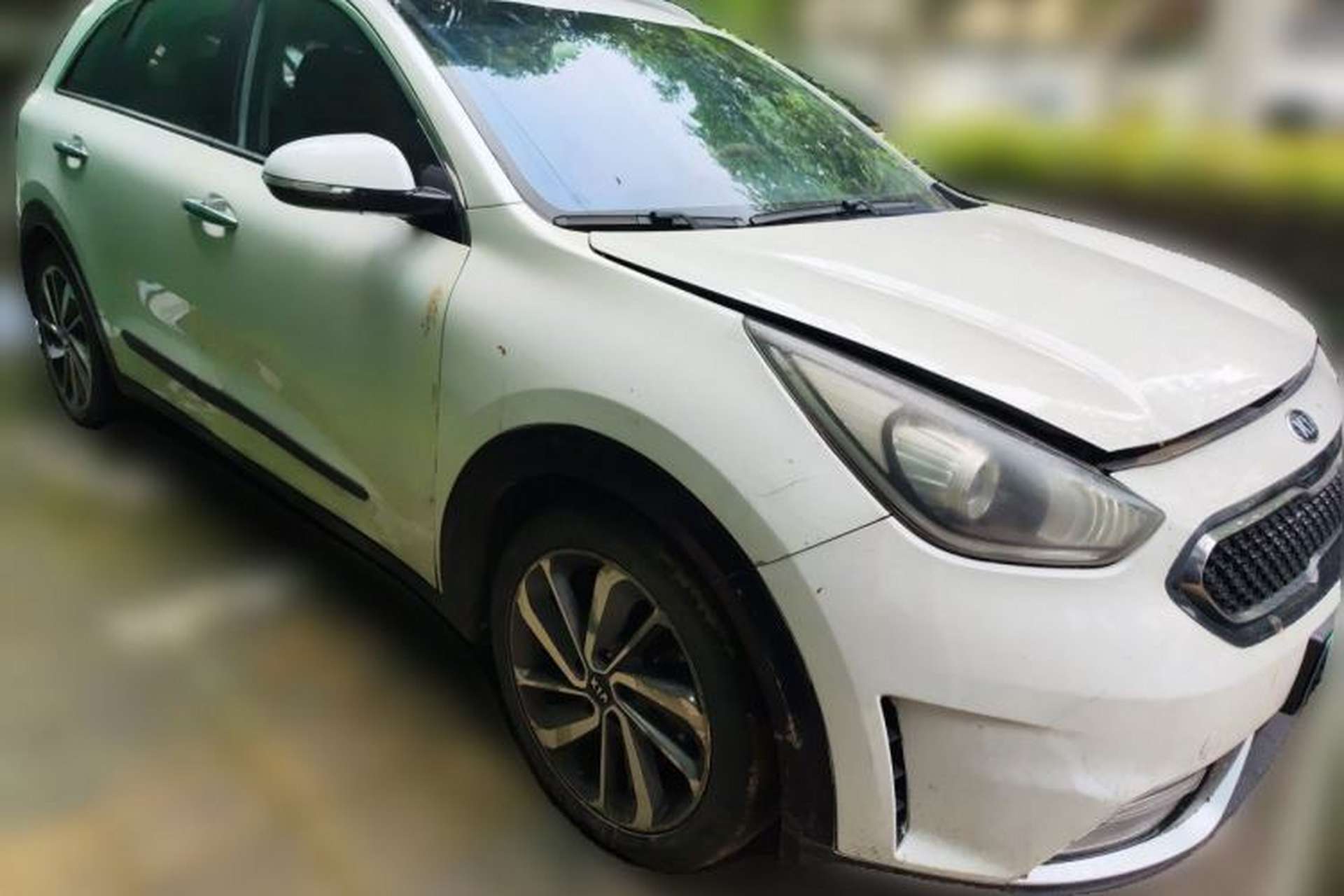 Used Kia Niro 2017 1.6L Luxury Edition Front Right 45 Deg