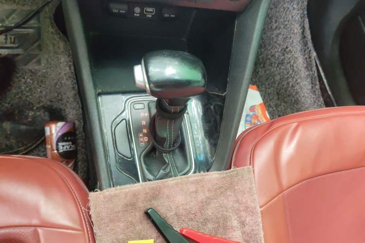 Used Kia Niro 2017 1.6L Luxury Edition Gear Lever
