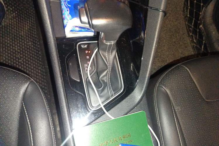 Used Kia Niro 2017 1.6L Luxury Edition Gear Lever
