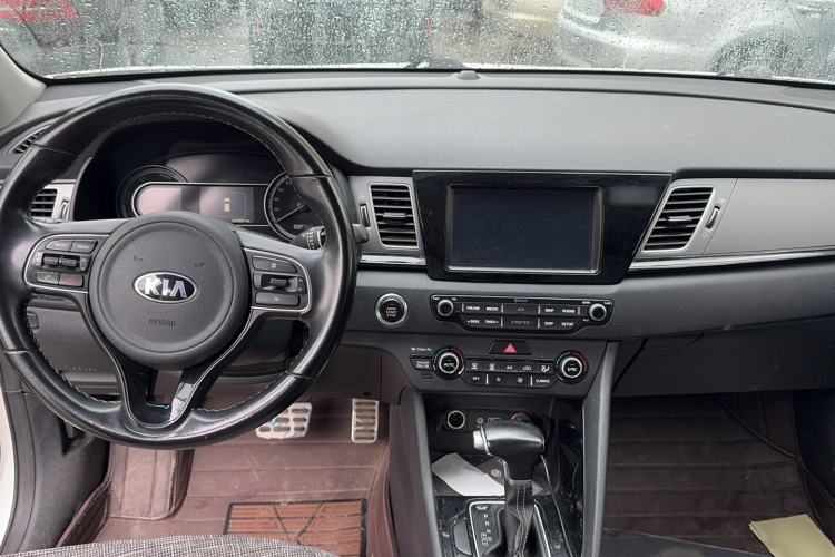 Used Kia Niro 2017 1.6L Luxury Edition Interior 3