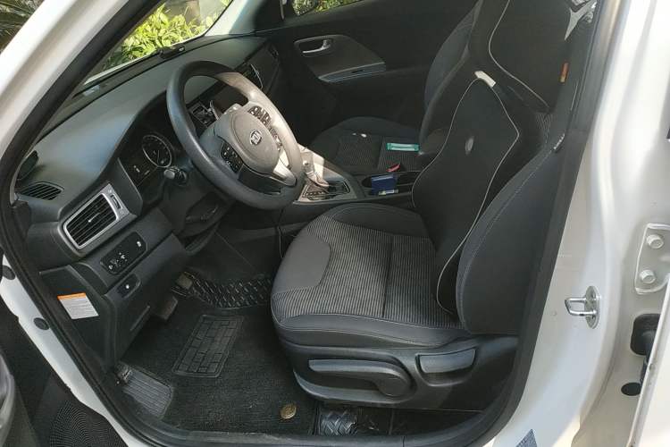 Used Kia Niro 2017 1.6L Standard Edition Left Front Seat