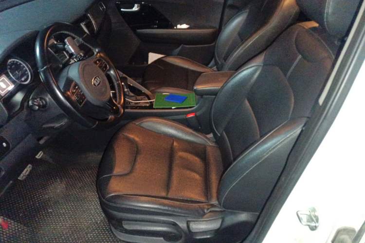 Used Kia Niro 2017 1.6L Luxury Edition Left Front Seat