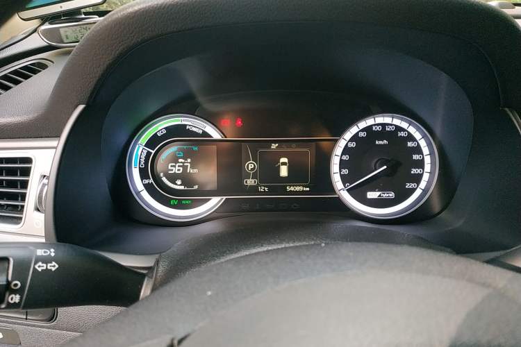 Used Kia Niro 2017 1.6L Standard Edition Odometer Close Up