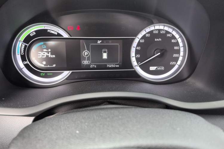 Used Kia Niro 2017 1.6L Luxury Edition Odometer Close Up