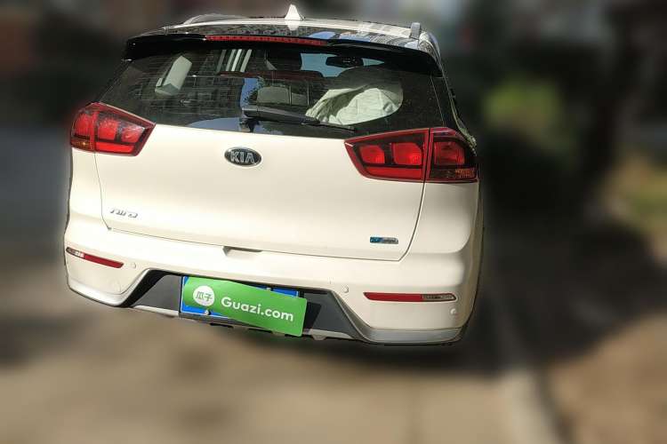 Used Kia Niro 2017 1.6L Standard Edition Rear Right 45 Deg