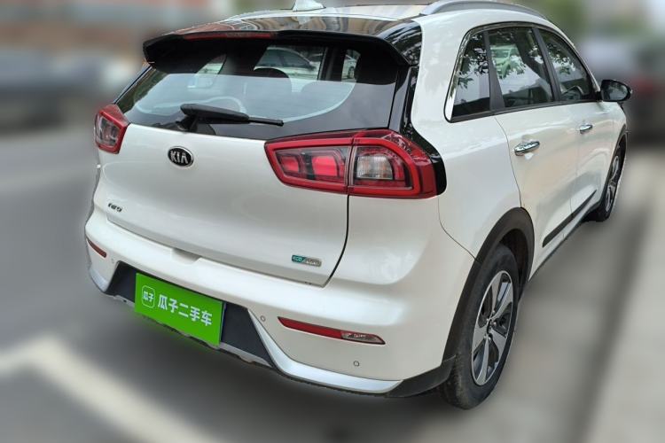 Used Kia Niro 2017 1.6L Luxury Edition Rear Right 45 Deg