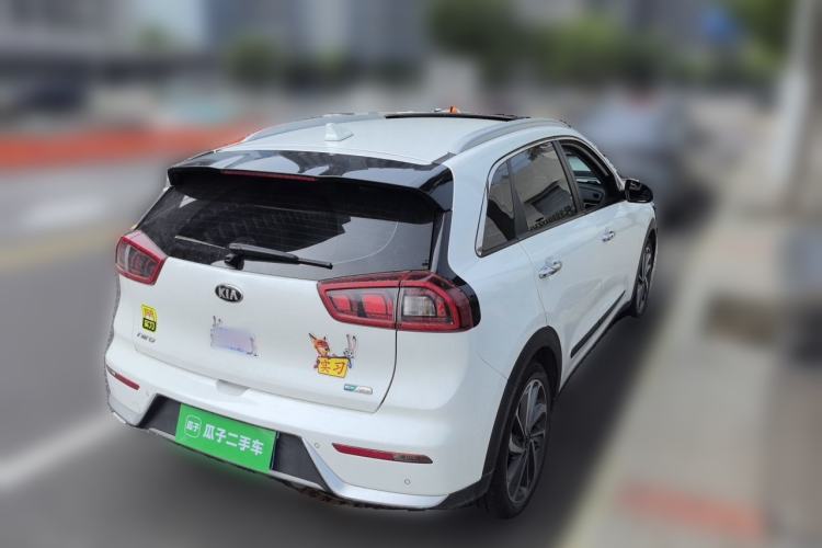 Used Kia Niro 2017 1.6L Luxury Edition Rear Right 45 Deg