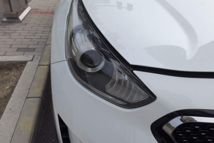 Used Kia Niro 2017 1.6L Luxury Edition Right Front Headlight